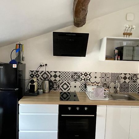 Chez Jean-Yves Et Zoe - Le Saint Andre - Au Calme, Tres Propre, Proche Parkings, Clim Lejlighed Niort Eksteriør billede